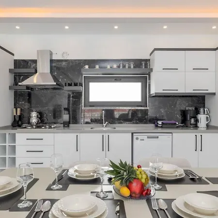 Vila Saribelen Village 3 Bedroom