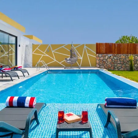 Saribelen Village 3 Bedroom 5319 Kalkan