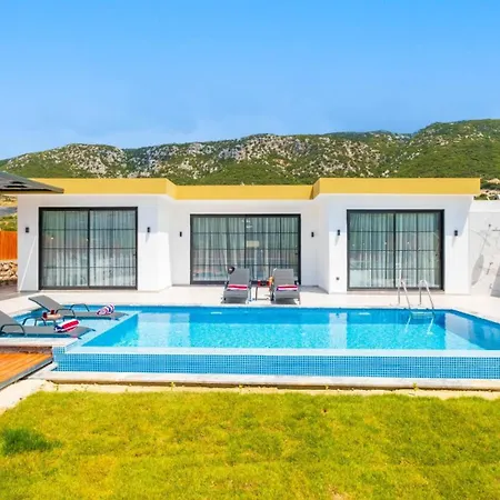 Saribelen Village 3 Bedroom Vila *